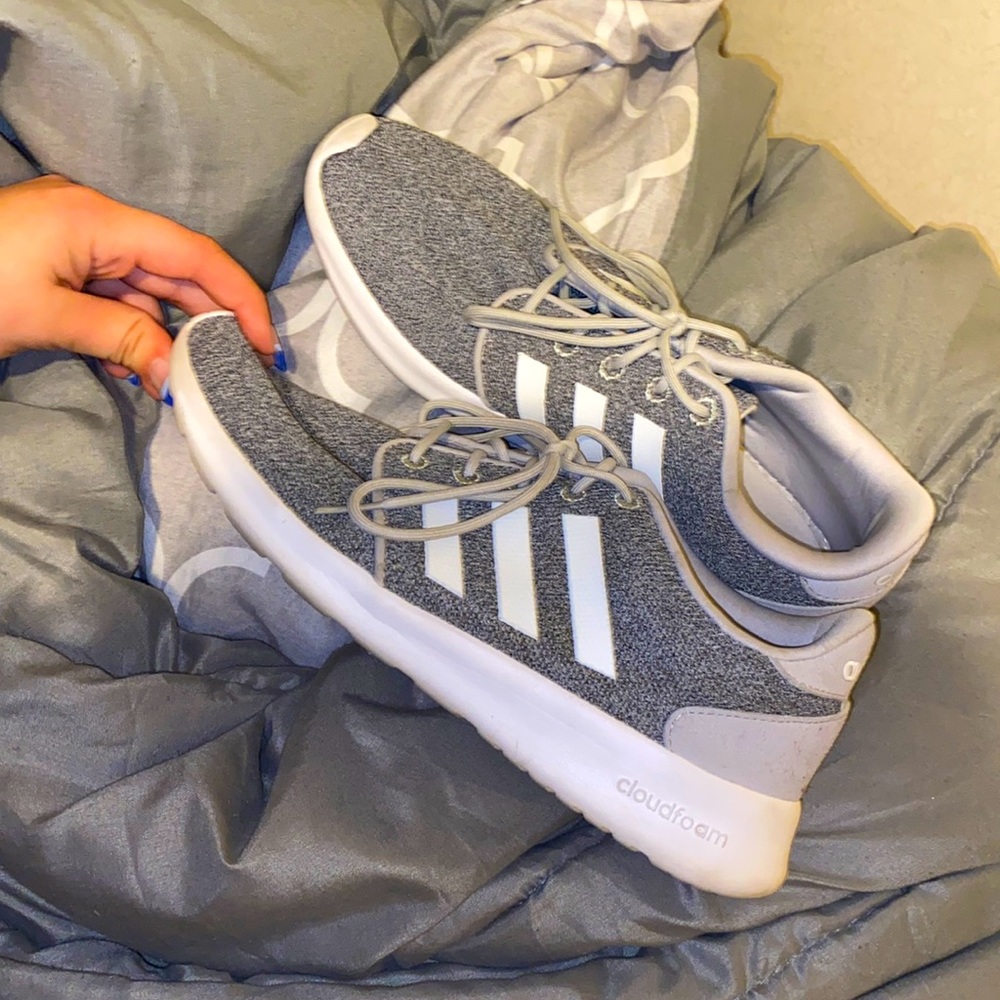 Adidas tennis shoes